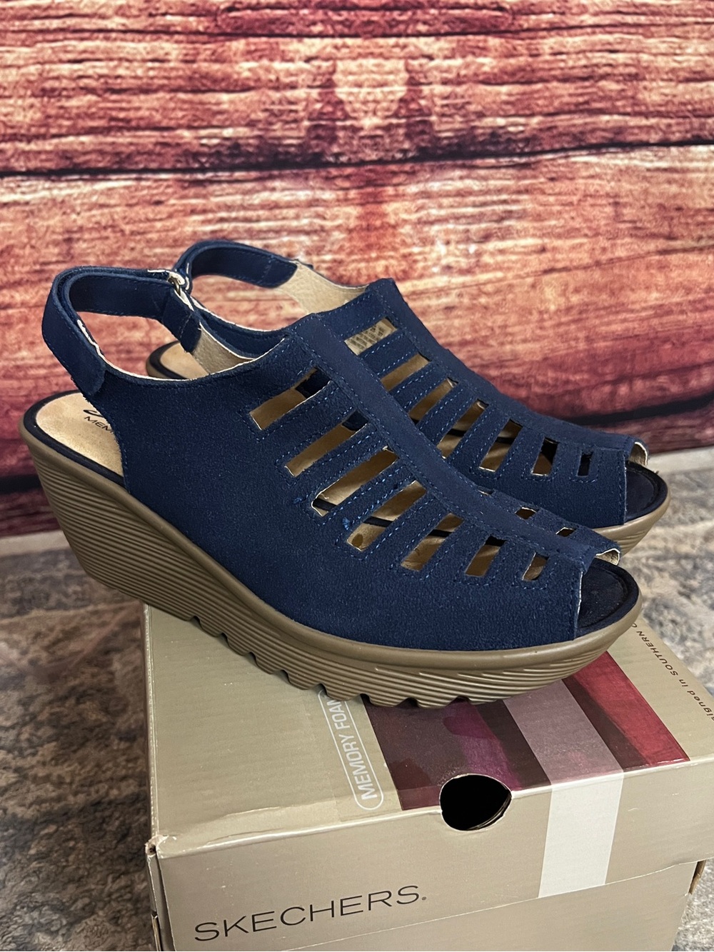 Skechers Parallel Trapezoid Memory Foam Navy Wedge Sandals Size 8